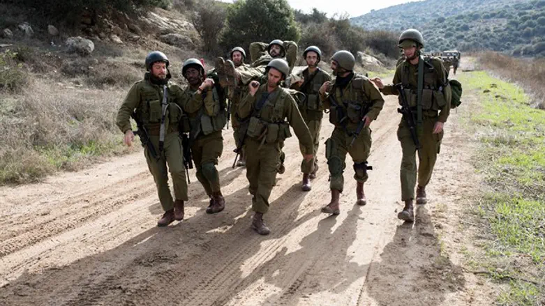 חיילים במסע (למצולמים אין קשר לכתבה)