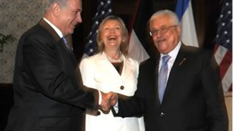 צחוקים בצמרת...