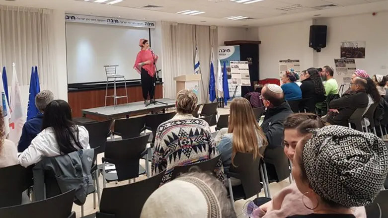 ההורים והמרכזות באירוע