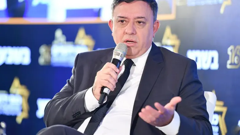 השב"כ הפך לכלי משחק. גבאי