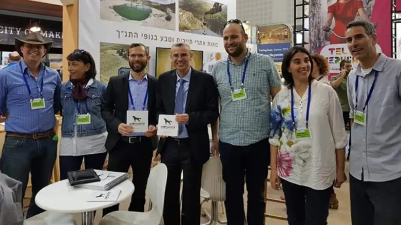 אלפי מבקרים בביתן בנימין בת"א