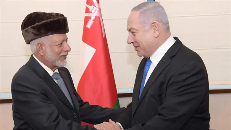 נתניהו עם שר החוץ של עומאן