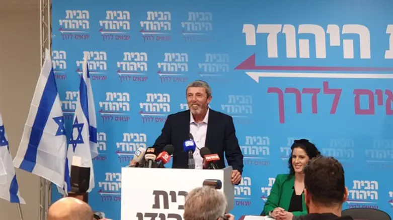 יפעת ארליך עם הרב רפי פרץ