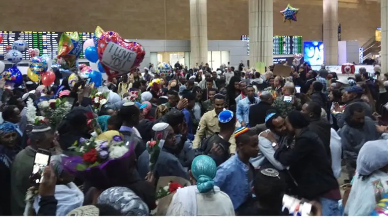 העולים בנתב"ג