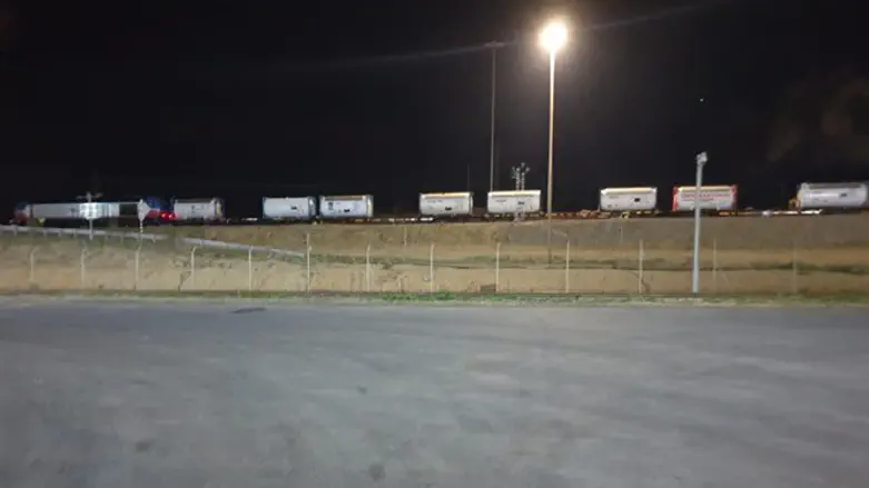 הרכבת עם האמוניה