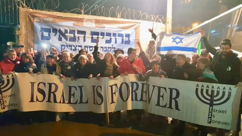 העולים במתחם קבר יוסף