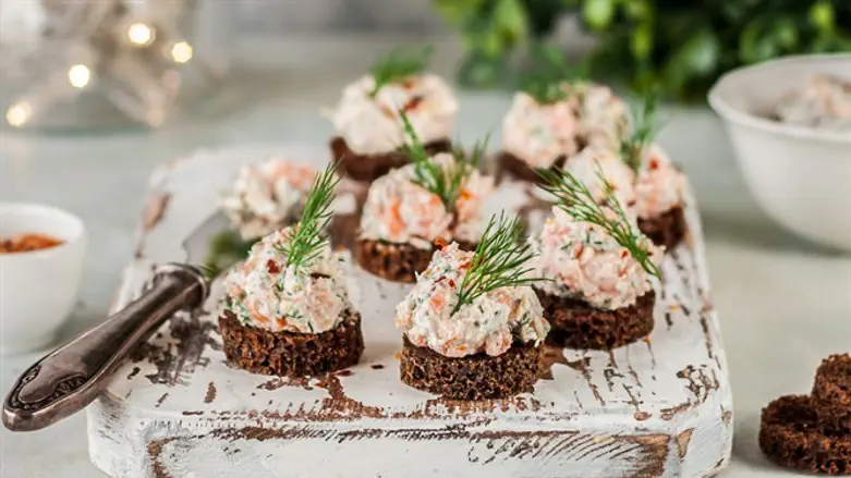 ממרח סלמון מעושן וגבינה