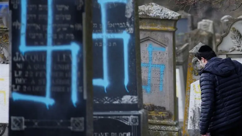 בית העלמין שחולל 