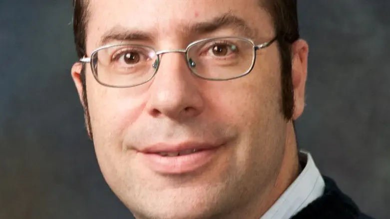 הרב אמנון בזק