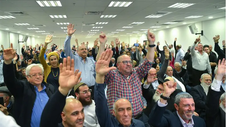 היקף ההבטחות שקיבלו מנתניהו מעורר ספק אם הוא יקיים אותן. כינוס הבית היהודי