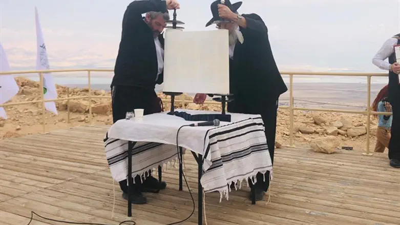 טקס כתיבת האותיות האחרונות