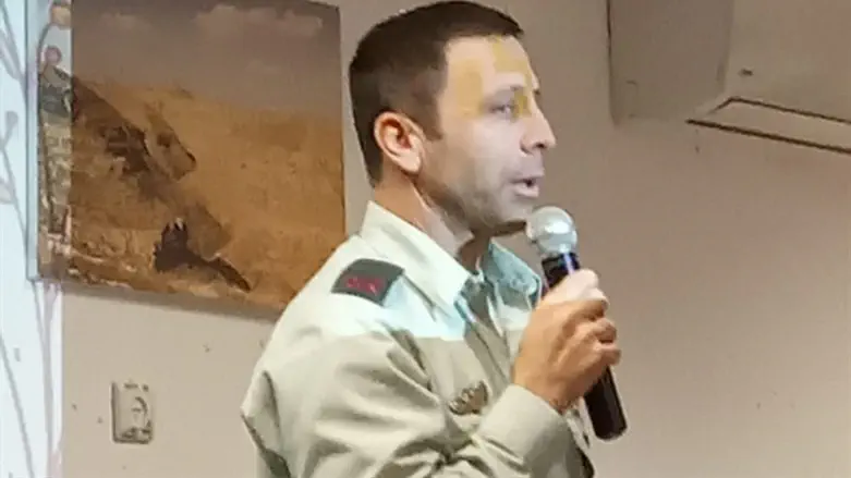 תא"ל בלוט במהלך ההרצאה