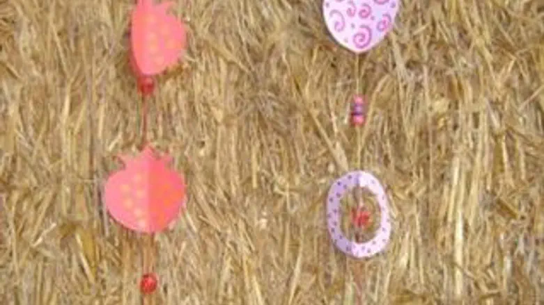 מובייל צבעוני ומקורי