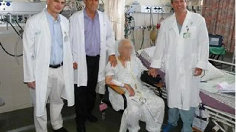 המושתל והצוות ב'כרמל'