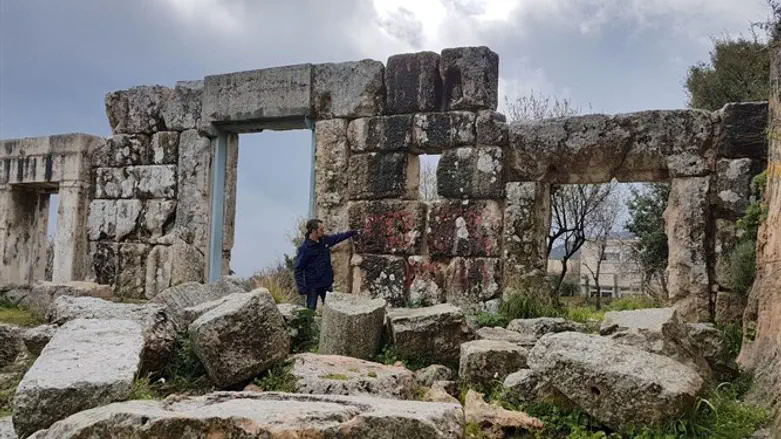 Синагога в Мероне