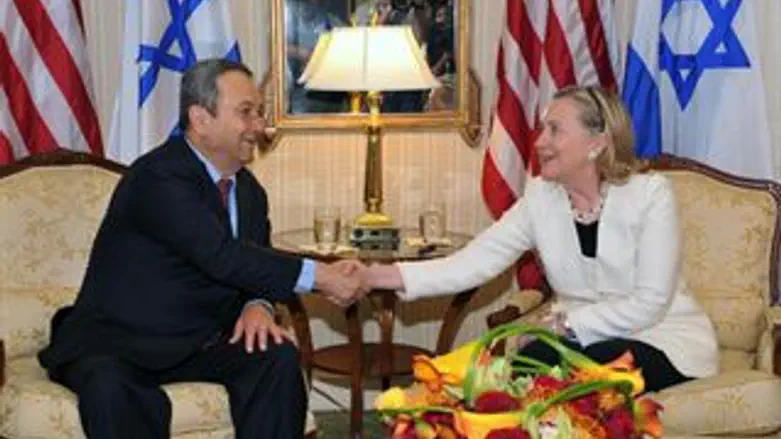 ברק וקלינטון בפגישתם היום