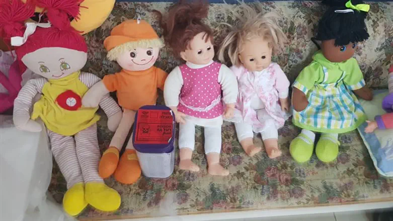 אריזת תחליף החלב שהכילה רעל בפינת התיאטרון