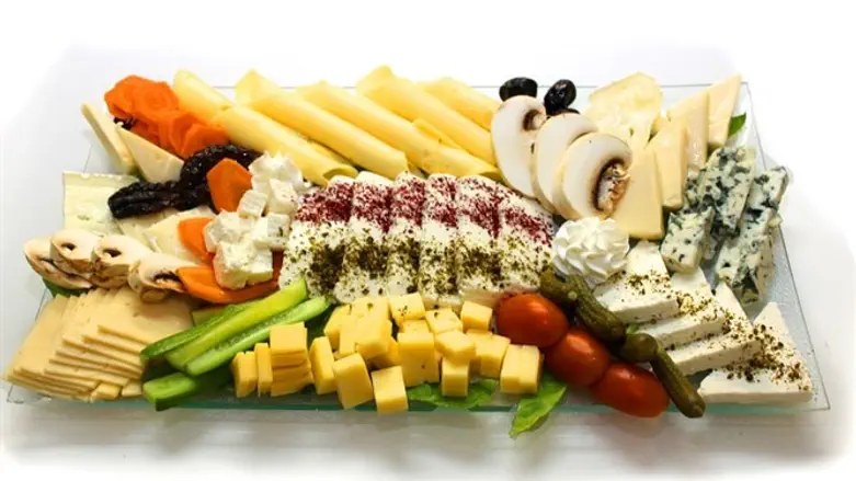 מגשי אירוח הם האופציה הטובה ביותר