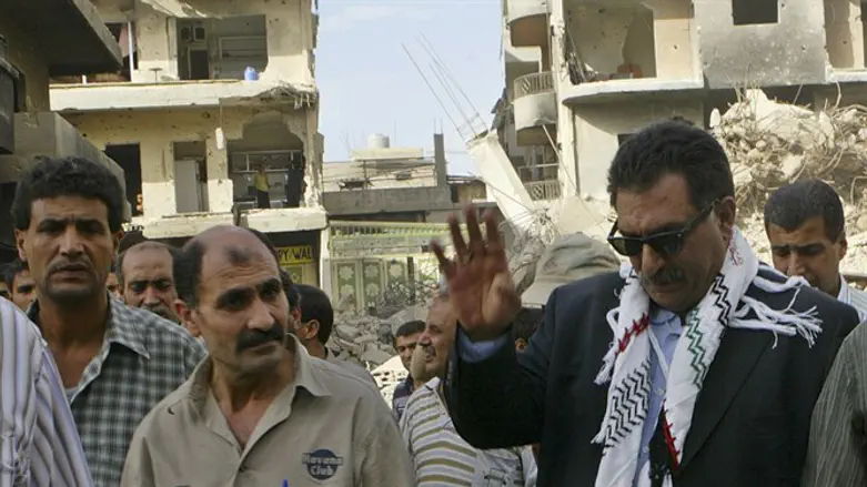 עזמי בשארה במחנה הפליטים נהר אלבארד שבצפון לבנון.