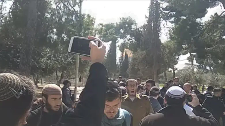 Беспорядки у Врат милосердия