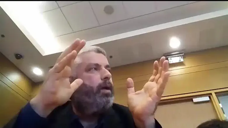 גיל רונן בוועדה לזכויות הילד