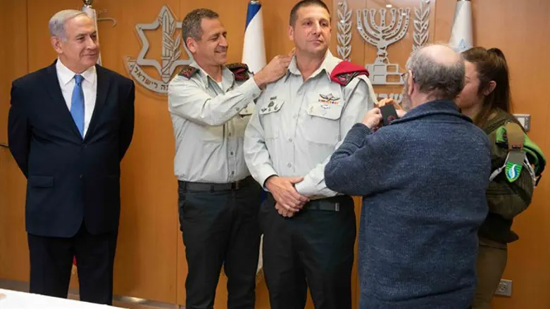 האלוף איתי וירוב מקבל את הדרגות