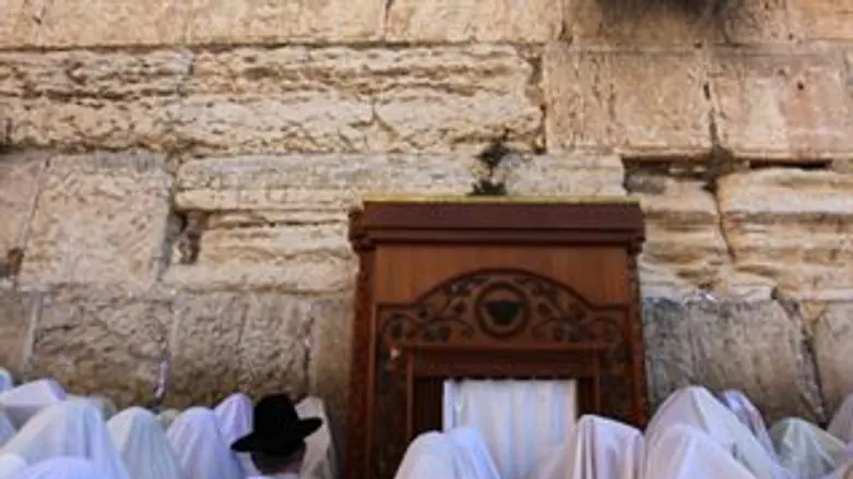 ברכת כהנית בכותל. היום