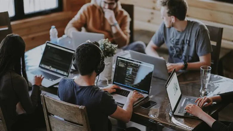 העסקת פרילנסרים