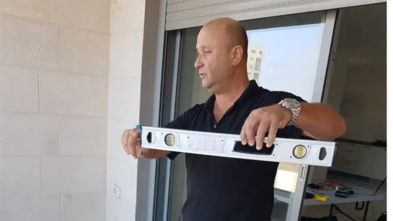 שמואל גלברמן מנכ"ל סאגה מגיע לבדיקה הנדסית