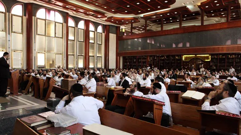 Breslov hasidim (illustrative)