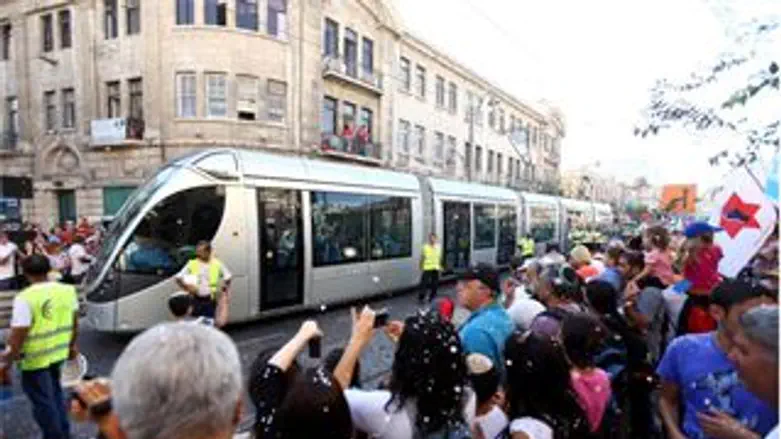 הרכבת הקלה לראשונה ברחוב יפו