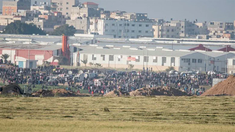 Беспорядки на границе с Газой