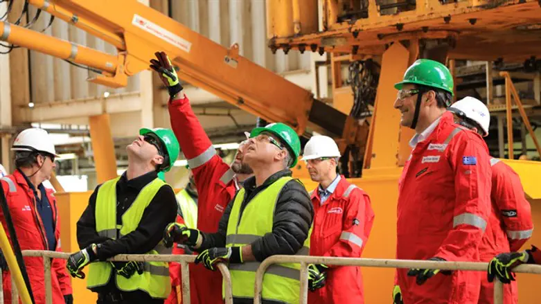 שטייניץ בביקור בספינה