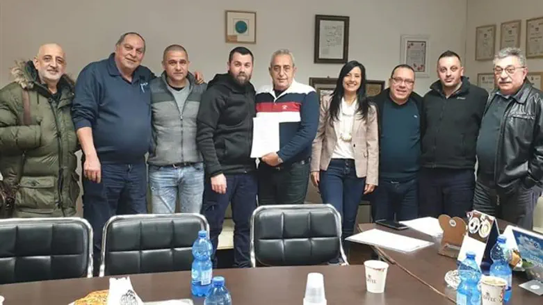 חתימת ההסכם