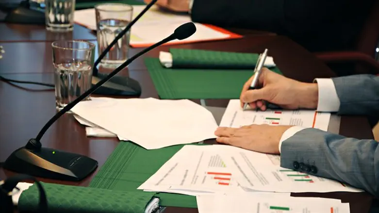 "תהליכים ציבוריים קורים כתוצאה מחשיבה אסטרטגית"