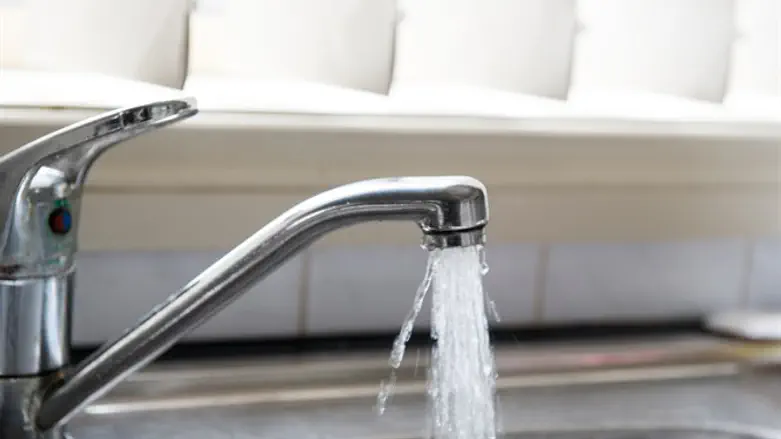 Tap water sink