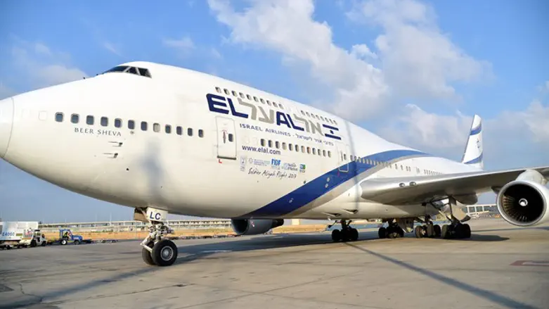 El Al's Jumbo 747-400