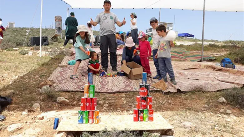 מטיילים בגוש עציון