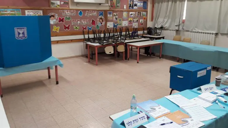 אחת הקלפיות בהן בוצעו בדיקות לזיופים