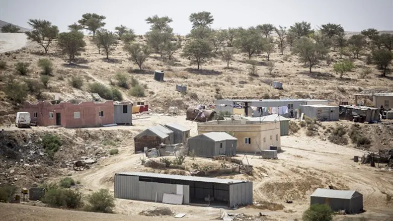 קרקעות מדינה במתנה. הכפר הבדואי אום אל-חיראן שבדרום הנגב