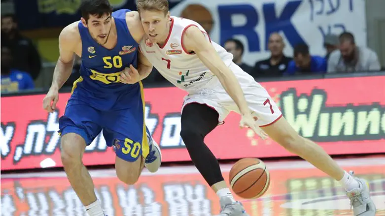 זוסמן עוצר את באר שבע, הערב