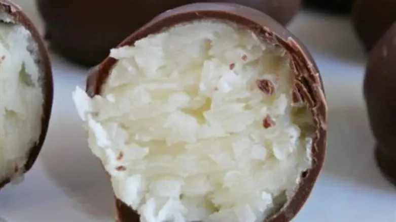 חטיף קוקוס בציפוי שוקולד