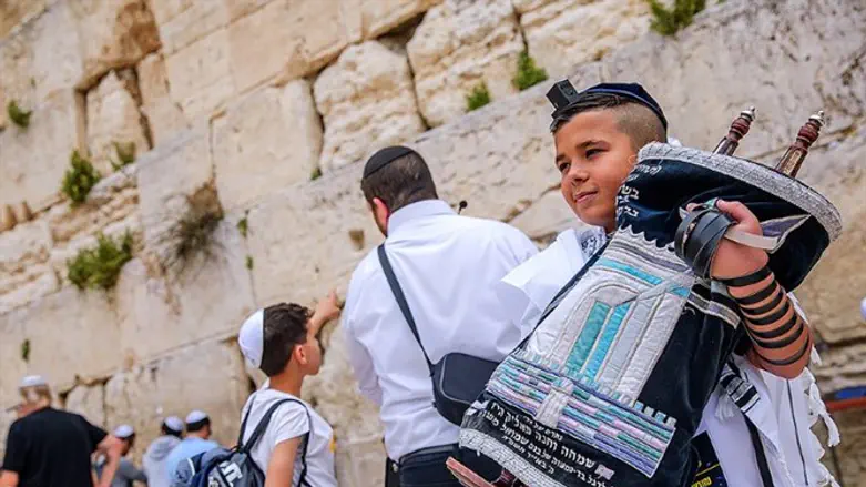 חגיגת בר המצווה הגדולה בעולם