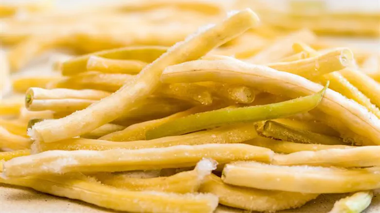 צ'יפס שעועית צהובה