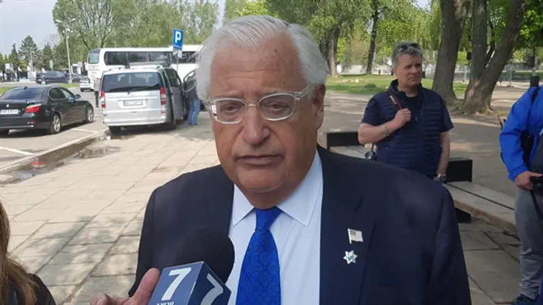 פרידמן: הריסת הבתים אינה "גזענית"