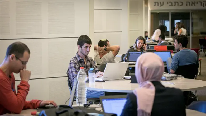  למצולמים אין קשר לכתבה 