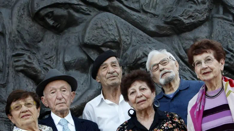 ניצולי שואה, ארכיון