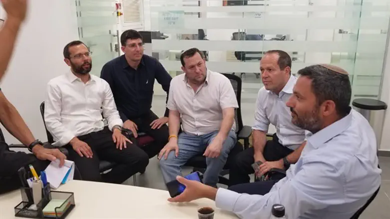 ראשי המועצות במהלך המפגשים בדרום