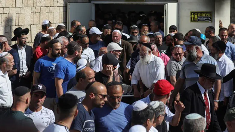 הלוויתו של משה אגדי הי"ד באשקלון