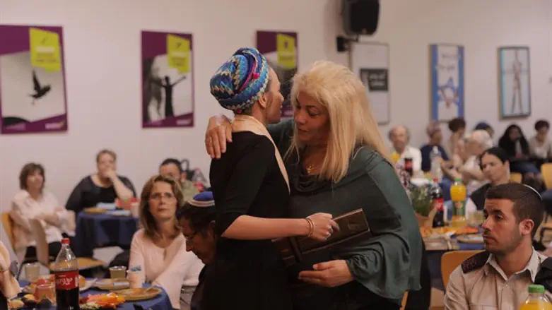 "רגעים של חיבור אנושי אמיתי"